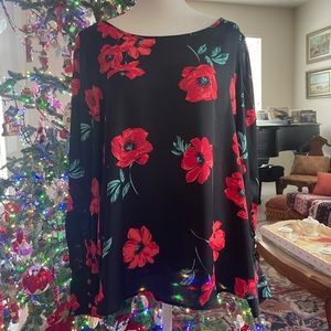 NWT Express Poppy Inspired Floral Blouse